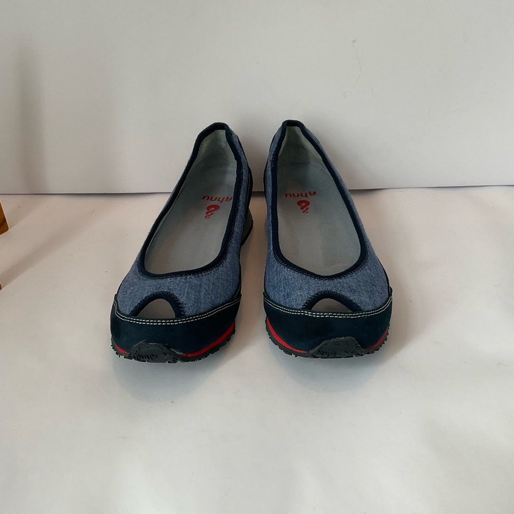 Women’s Ahnu slip-on shoes - Picture 7 of 8